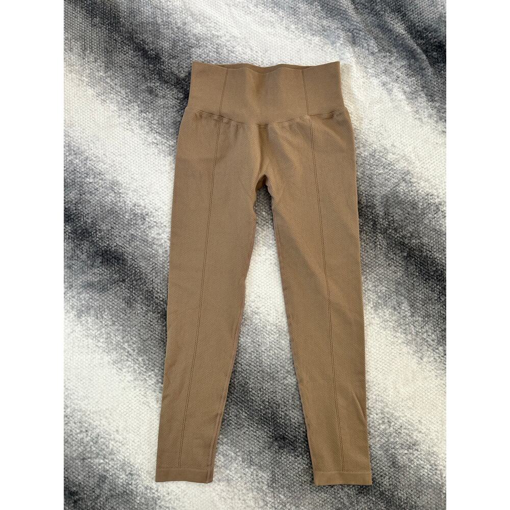 Zyia Taupe Firm Free Seamless 7/8 Textured Leggings Size Small Athletic Outdoors